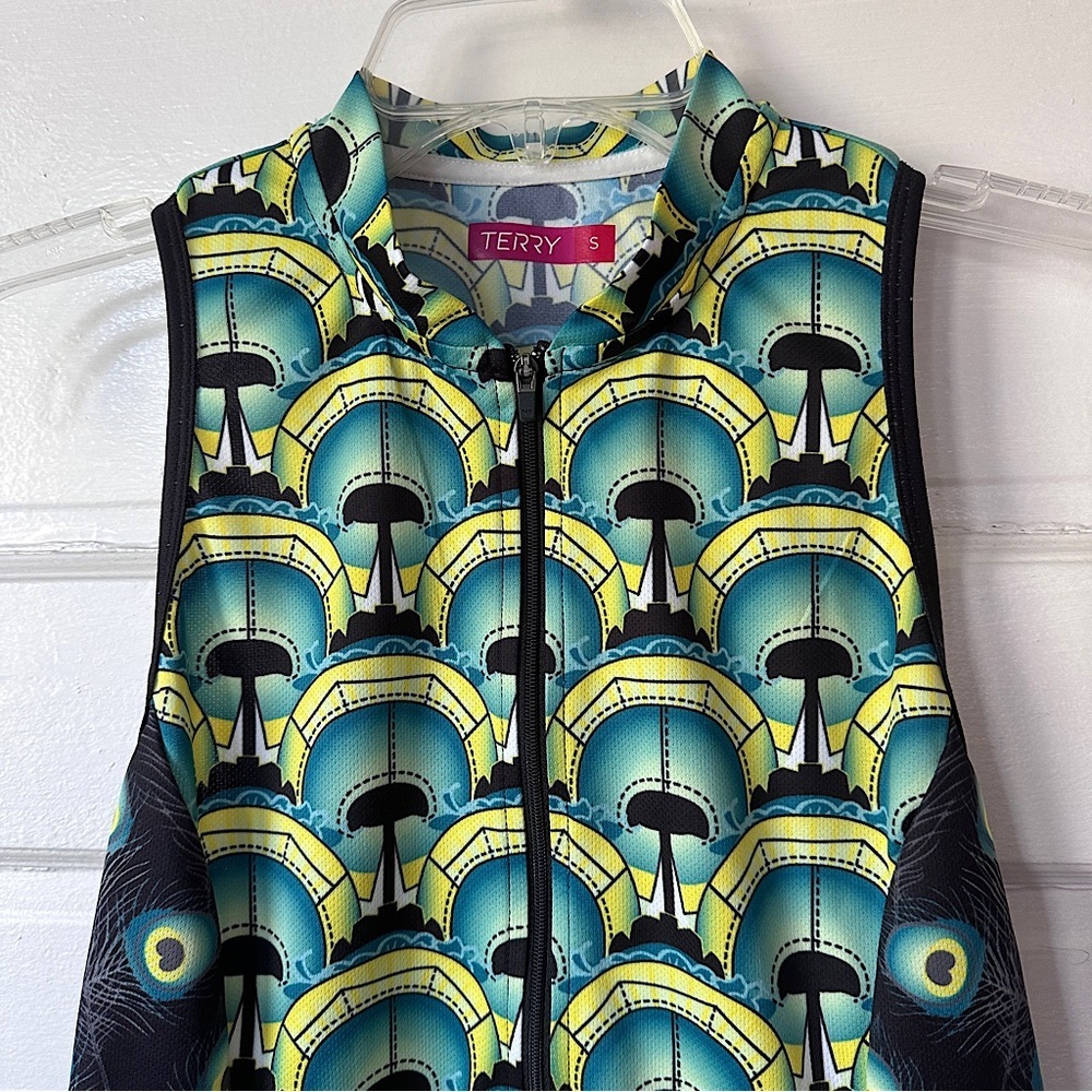 3/$20💥 Terry Women’s Cycling Tank Top‎ S 1/4 Zip Stretch Colorful Geometric - Picture 17 of 17